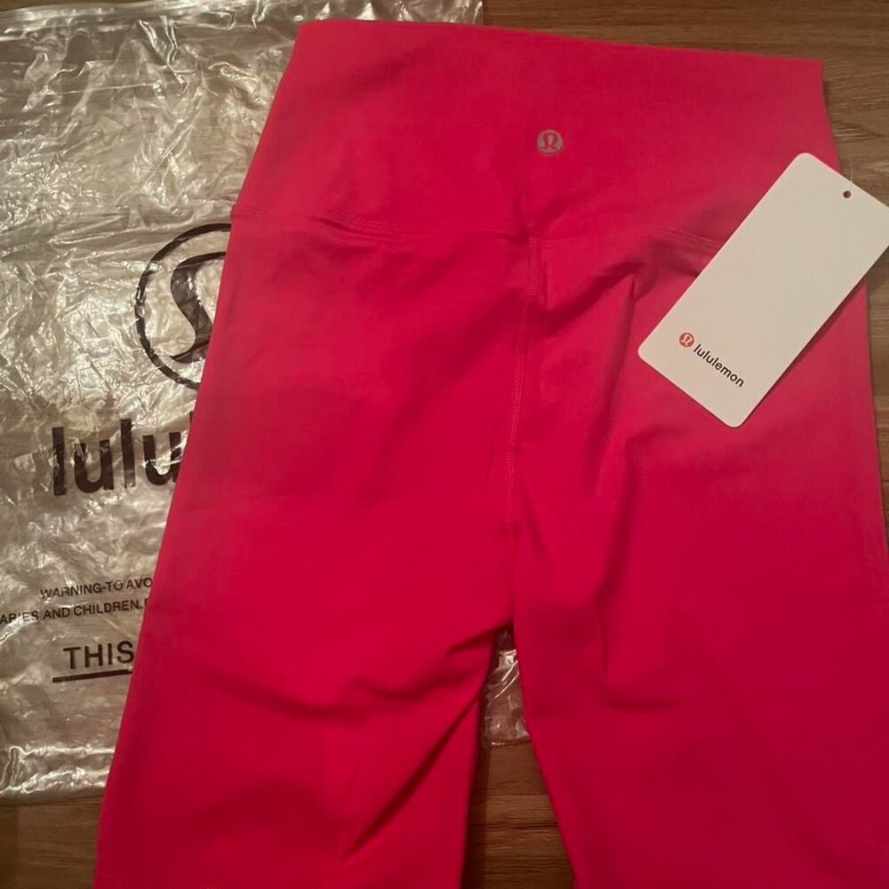 Lululemon Women's Pink Leggings